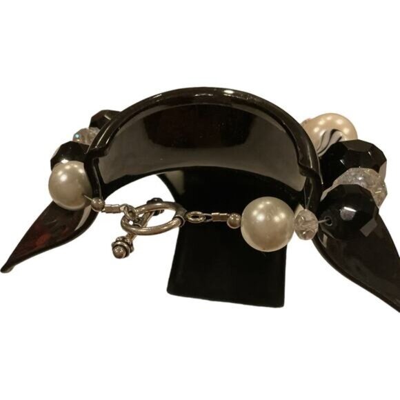 Chunky Beaded Necklace With Black & White Zebra Pattern & Rhinestones - Picture 4 of 5